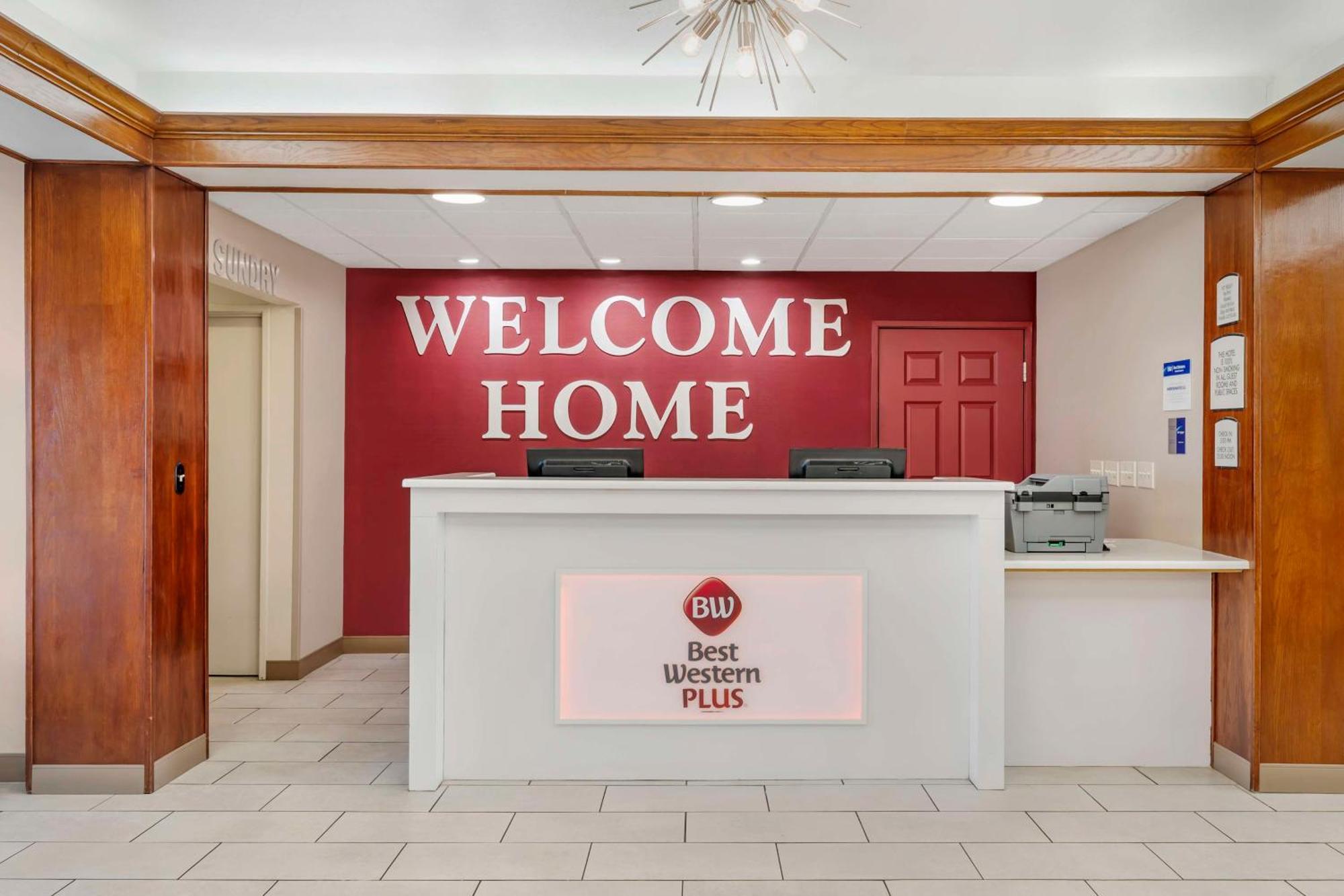Best Western Plus Riata Brownwood Exteriör bild
