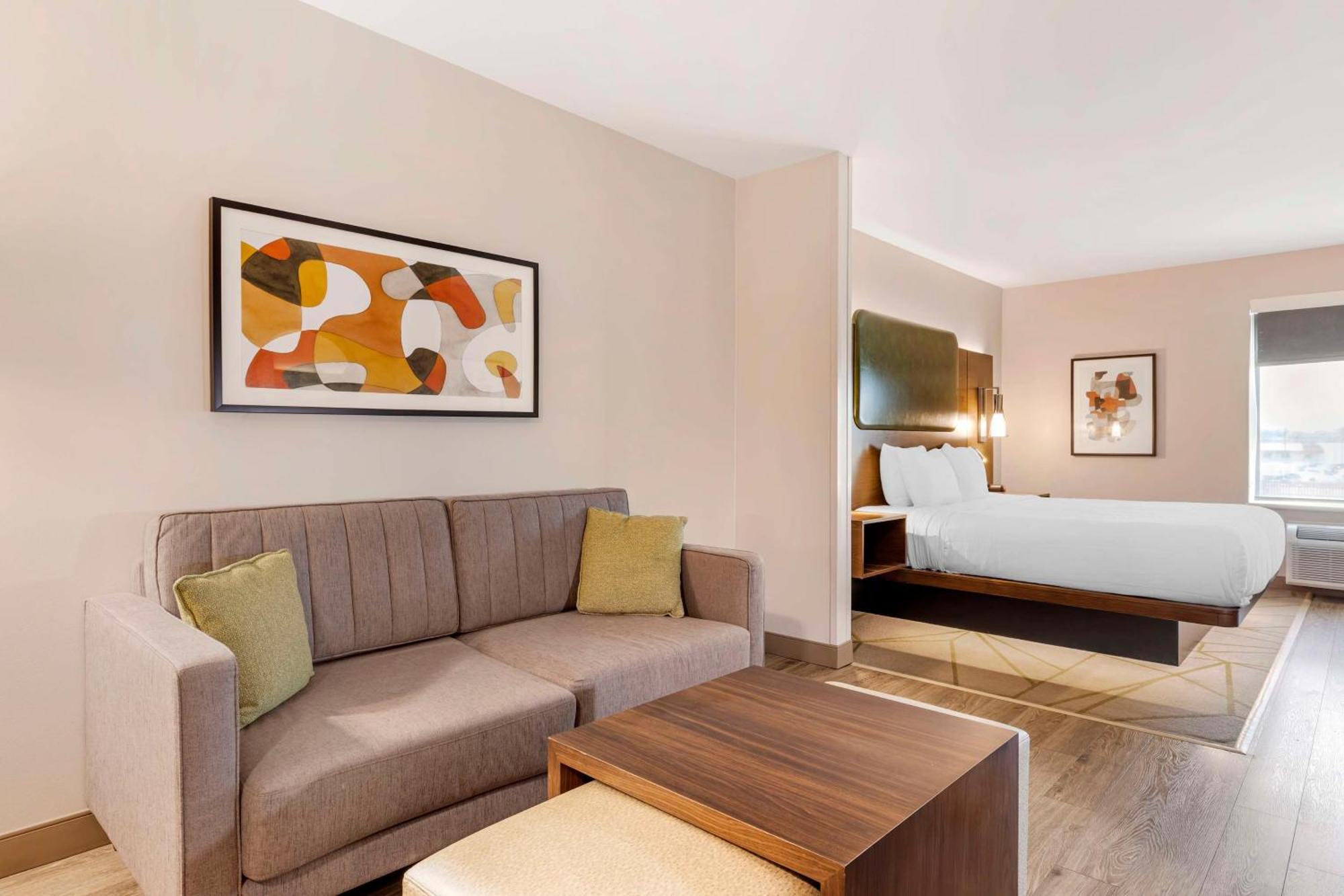 Best Western Plus Riata Brownwood Exteriör bild